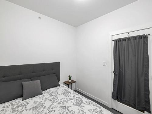 432-2871 Jacklin Rd, Langford, BC - Indoor Photo Showing Bedroom