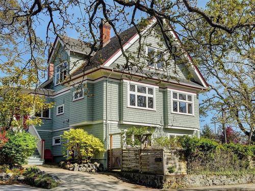 1003 Davie St, Victoria, BC - Outdoor