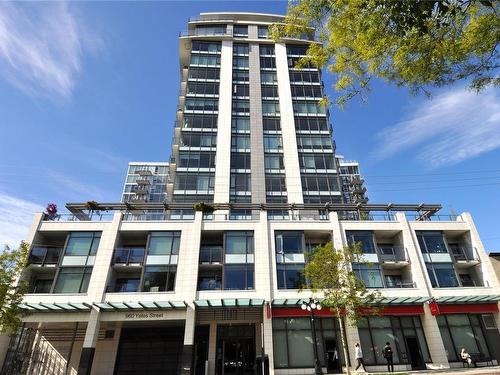 1405-960 Yates St, Victoria, BC - Outdoor With Facade