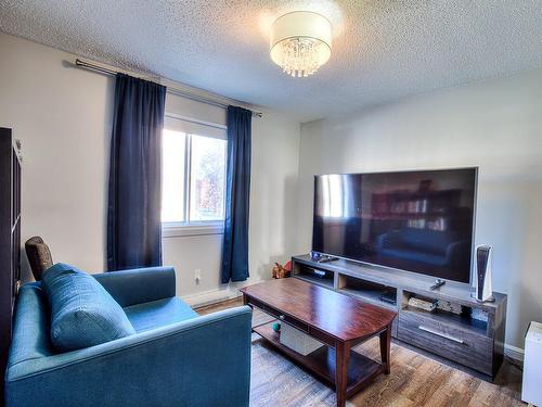 Bedroom - 121-2080 Rue Mayfield, Laval (Chomedey), QC - Indoor Photo Showing Living Room