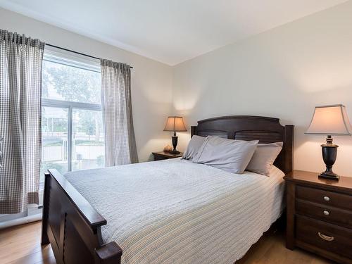 Chambre Ã Â coucher - 204-505 Rue St-Francois, Brossard, QC - Indoor Photo Showing Bedroom