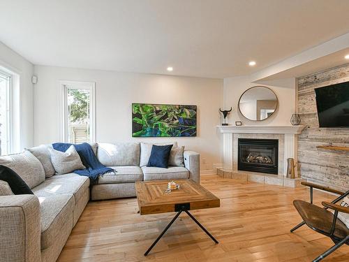 Salon - 162 Rue De Fontenelle, Blainville, QC - Indoor Photo Showing Living Room With Fireplace