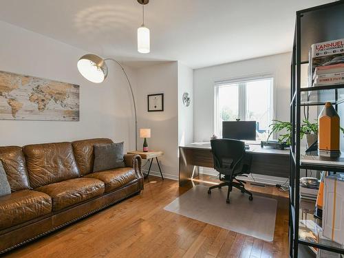 Chambre Ã Â coucher - 162 Rue De Fontenelle, Blainville, QC - Indoor Photo Showing Living Room