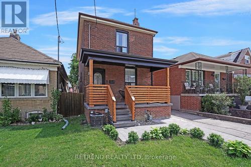 35 Chryessa Avenue, Toronto (Rockcliffe-Smythe), ON - Outdoor With Deck Patio Veranda