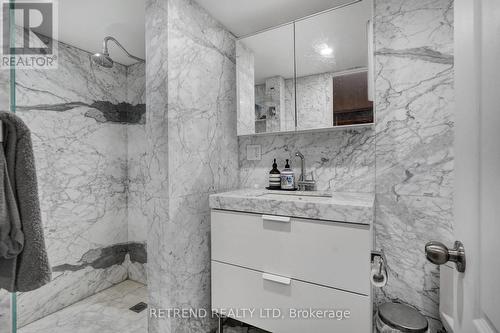 35 Chryessa Avenue, Toronto, ON - Indoor Photo Showing Bathroom