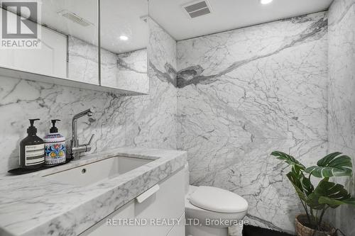 35 Chryessa Avenue, Toronto, ON - Indoor Photo Showing Bathroom