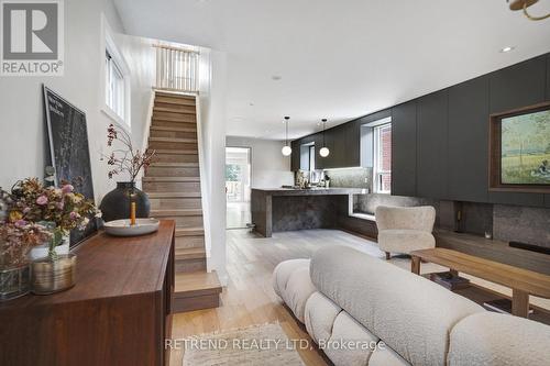 35 Chryessa Avenue, Toronto, ON - Indoor