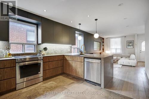 35 Chryessa Avenue, Toronto (Rockcliffe-Smythe), ON - Indoor Photo Showing Kitchen With Stainless Steel Kitchen