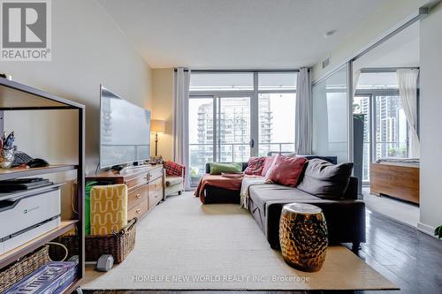 2014 - 103 The Queensway Avenue, Toronto, ON - Indoor Photo Showing Living Room