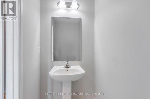 163 Freedom Crescent, Hamilton, ON - Indoor Photo Showing Bathroom