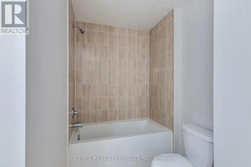 163 Freedom Crescent, Hamilton, ON - Indoor Photo Showing Bathroom