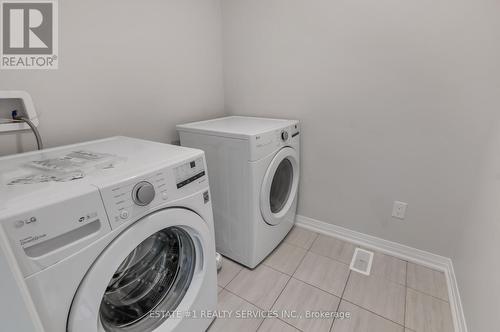 163 Freedom Crescent, Hamilton, ON - Indoor Photo Showing Laundry Room