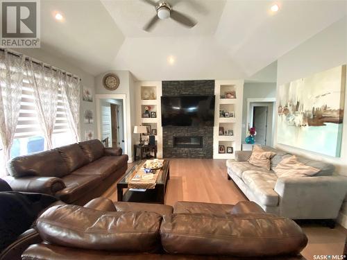 224 Valley Meadow Court, Swift Current, SK - Indoor Photo Showing Living Room With Fireplace