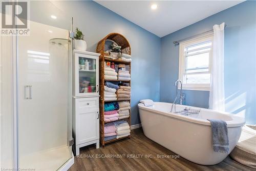 77 Poulette Street, Hamilton, ON - Indoor Photo Showing Bathroom