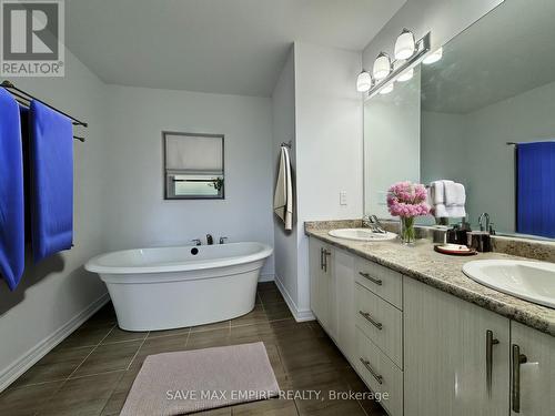 6291 Sam Iorfida Drive, Niagara Falls, ON - Indoor Photo Showing Bathroom