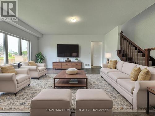 6291 Sam Iorfida Drive, Niagara Falls, ON - Indoor Photo Showing Living Room