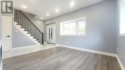 128 Oakdale Avenue, St. Catharines, ON - Indoor Photo Showing Other Room