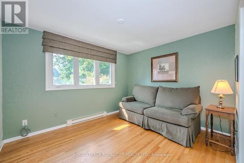 79 Lyon Avenue, Guelph (Exhibition Park), ON - Indoor Photo Showing Living Room