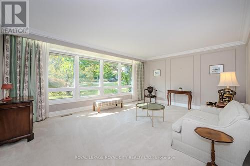 79 Lyon Avenue, Guelph (Exhibition Park), ON - Indoor Photo Showing Living Room