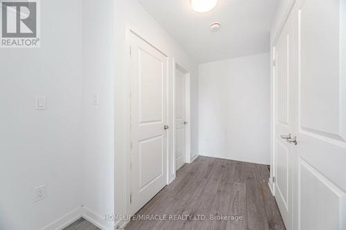 229 West Oak Trail, Kitchener, ON - Indoor Photo Showing Other Room