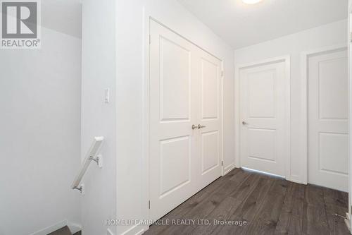 229 West Oak Trail, Kitchener, ON - Indoor Photo Showing Other Room