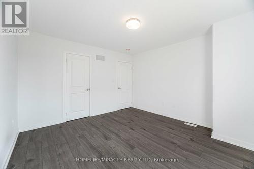 229 West Oak Trail, Kitchener, ON - Indoor Photo Showing Other Room