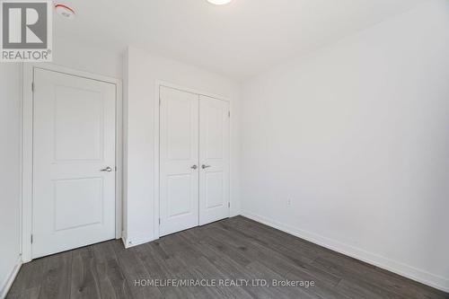 229 West Oak Trail, Kitchener, ON - Indoor Photo Showing Other Room