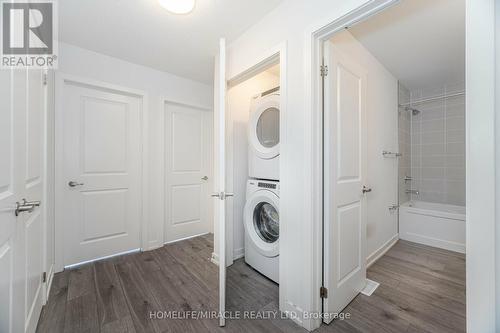 229 West Oak Trail, Kitchener, ON - Indoor Photo Showing Laundry Room