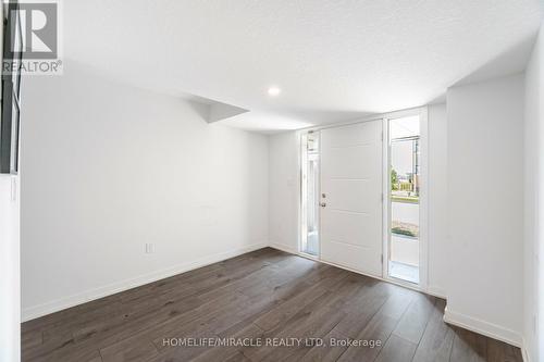 229 West Oak Trail, Kitchener, ON - Indoor Photo Showing Other Room