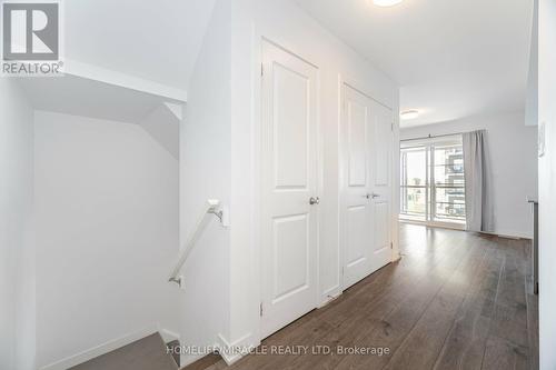 229 West Oak Trail, Kitchener, ON - Indoor Photo Showing Other Room