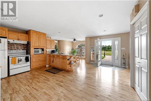 278-280 Des Breau, Cocagne, NB - Indoor Photo Showing Kitchen