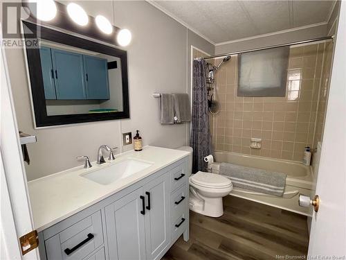 2 Condon Crescent, Lakeville, NB - Indoor Photo Showing Bathroom