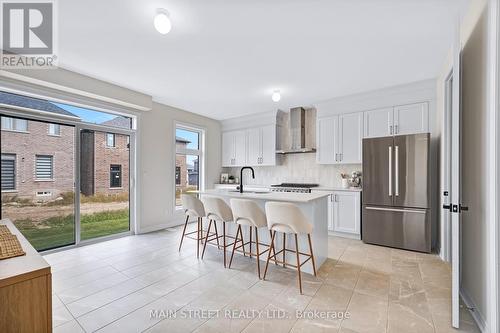 15 Ainslie Hill Crescent, Georgina, ON - Indoor Photo Showing Kitchen With Stainless Steel Kitchen With Upgraded Kitchen