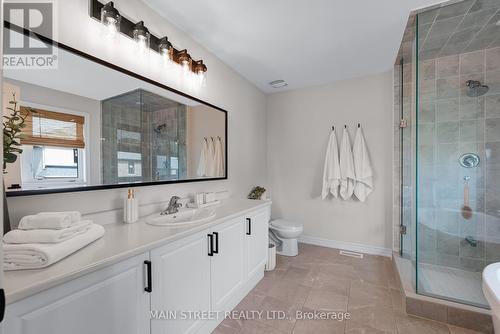 15 Ainslie Hill Crescent, Georgina, ON - Indoor Photo Showing Bathroom