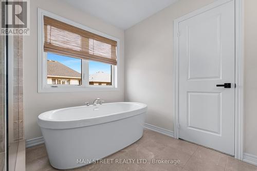 15 Ainslie Hill Crescent, Georgina, ON - Indoor Photo Showing Bathroom