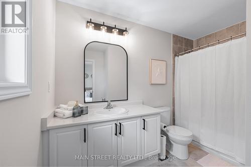 15 Ainslie Hill Crescent, Georgina, ON - Indoor Photo Showing Bathroom