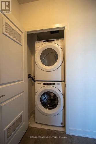 805 - 120 Eagle Rock Way, Vaughan, ON - Indoor Photo Showing Laundry Room