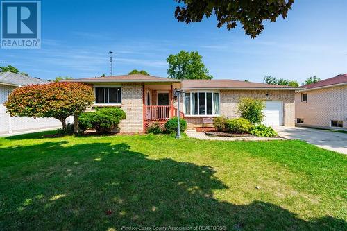 22 Bennie Avenue, Leamington, ON - Outdoor With Facade