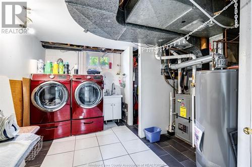 22 Bennie Avenue, Leamington, ON - Indoor Photo Showing Laundry Room