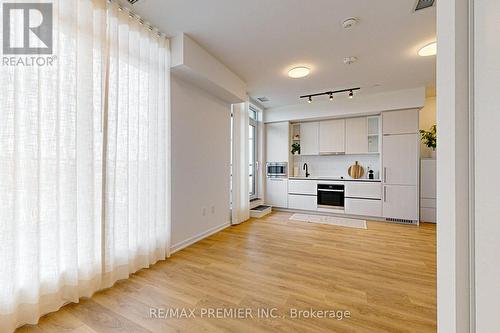 904 - 1285 Dupont Street, Toronto (Dovercourt-Wallace Emerson-Junction), ON - Indoor Photo Showing Kitchen