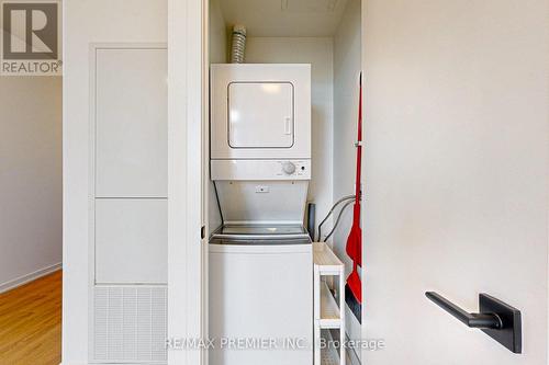 904 - 1285 Dupont Street, Toronto (Dovercourt-Wallace Emerson-Junction), ON - Indoor Photo Showing Laundry Room