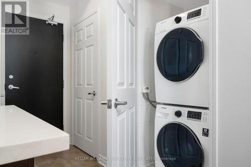 3604 - 388 Prince Of Wales Drive, Mississauga, ON - Indoor Photo Showing Laundry Room