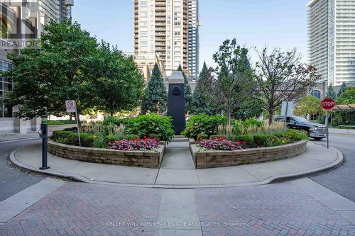 3604 - 388 Prince Of Wales Drive, Mississauga (City Centre), ON - Outdoor