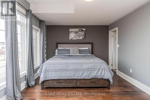 390 Barber Drive, Halton Hills, ON - Indoor Photo Showing Bedroom