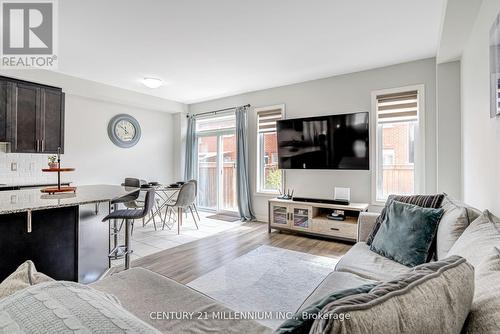 31 Pritchard Road, Brampton (Northwest Brampton), ON - Indoor Photo Showing Living Room