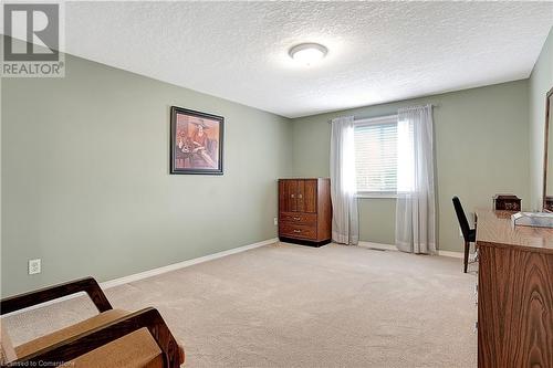 15 Gregg Court Unit# 1, Kitchener, ON - Indoor Photo Showing Bedroom