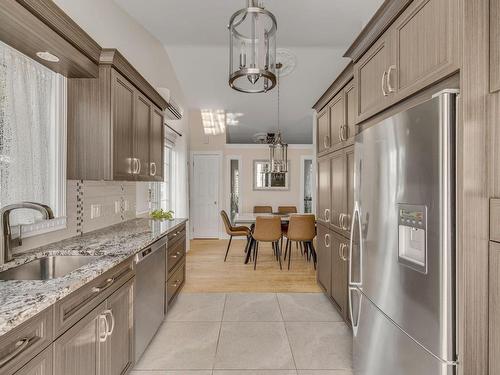 Cuisine - 828 Rue André-Garant, Lévis (Desjardins), QC - Indoor Photo Showing Kitchen With Upgraded Kitchen