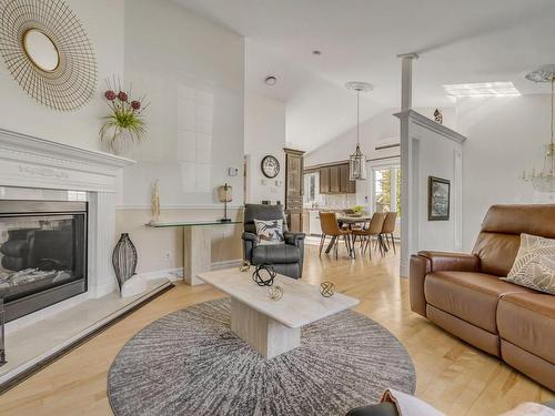 Salon - 828 Rue André-Garant, Lévis (Desjardins), QC - Indoor Photo Showing Living Room With Fireplace