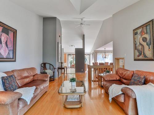 Salon - 9211 Av. Émile-Legault, Montréal (Anjou), QC - Indoor Photo Showing Living Room