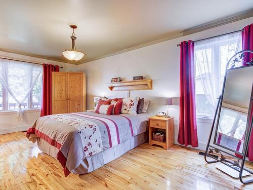 Chambre Ã  coucher principale - 5877 Route Marie-Victorin, Contrecoeur, QC - Indoor Photo Showing Bedroom